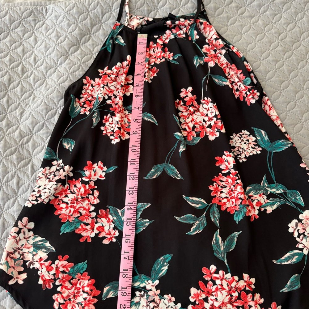 MIX BY 41 HAWTHORN
Millee Pleated Halter Blouse - Picture 7 of 7